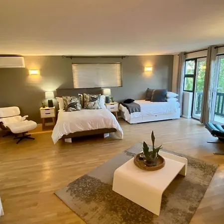 Rose'S Place Cape Town Room photo