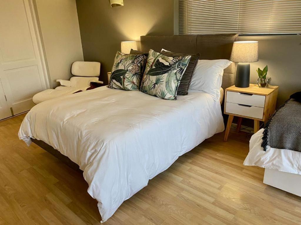 Rose's Place Cape Town